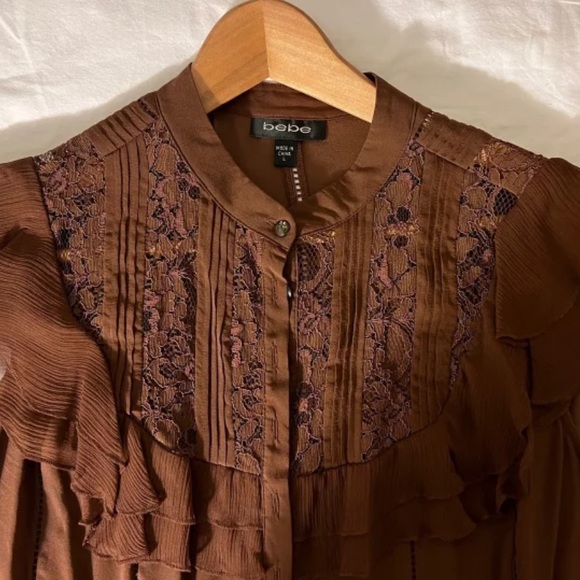 Bebe Chiffon Blouse with Lace Size L - Picture 4 of 5